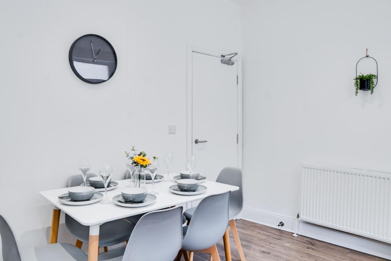Beeston Hill Spacious 4 Bedroom House Near Leeds Cc מראה חיצוני תמונה